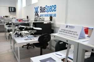 BlueSpace Technology şi ETTI inaugurează BlueSpace Drones Engineering Lab